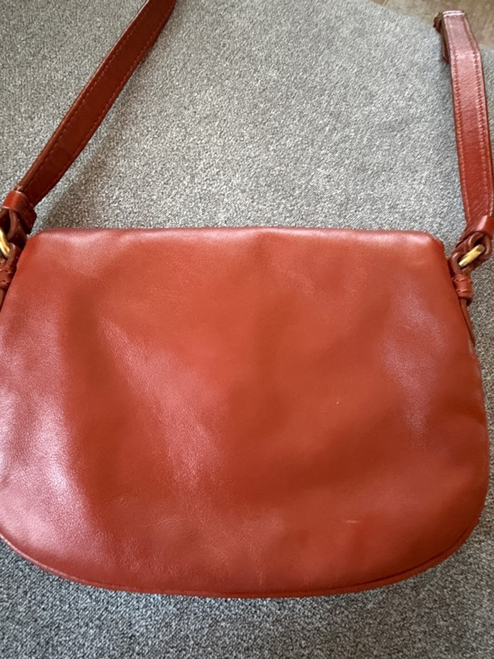 Marc Jacobs Rust Red Leather Crossbody with Yellow Bird Accent - Picture 5 of 8